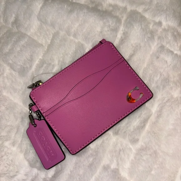 Coachtopia Leather Wavy Zip Card Case with Key Ring - Picture 7 of 7